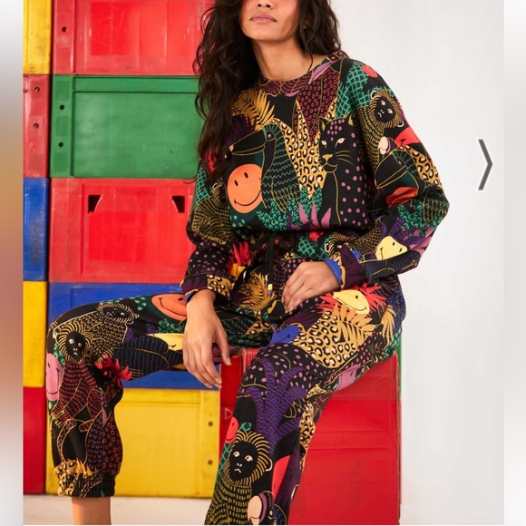 Farm Rio X Smiley Pop Jungle Smiley® Sweatpants - Picture 2 of 15